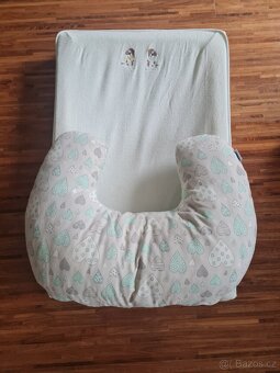 Přebalovací podložka IKEA s potahem + kojící polštář - 3