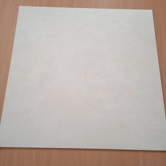 Vinyl k lepení na podlahu 71m2 - 3