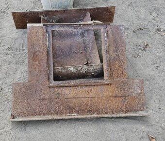 Rošt ke krbu a popelník - 3