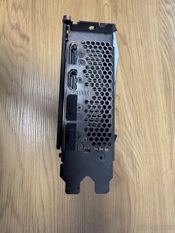 Radeon RX 6600 XT 8 GB - 3