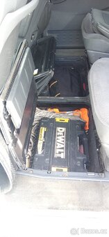 Chrysler Voyager Grand, 3.3V6,Stown-go, LPG, tažný, klima - 3