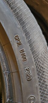 235/55 R18 - 3