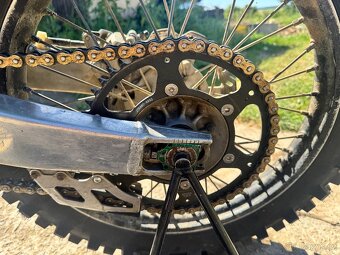 Kawasaki kxf250 - 3