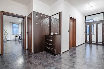 Pronájem exkluzivního bytu 4+kk 121 m², Vamberk - 3