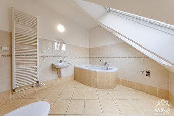Pronájem bytu 1+1, 37 m², cihlový dům, Staré Město u Uherské - 3