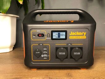 Prodám přenosnou elektrárnu Jackery Explorer 1000 EU. - 3