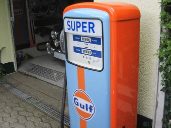 Staré benzínové čerpadlo GULF 60. léta benzínové čerpadlo Po - 3