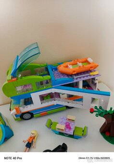 Lego Friends "Mia a její karavan" - 3