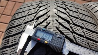 Zimní pneumatiky NOKIAN 235/40 R19 96V XL  2ks 7mm DOT 2022 - 3