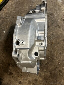 Převodovka Škoda  002301107J - 3