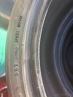 Pneu 245/40R19 - 3