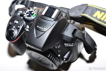 Nikon D5300 + příslušenství - 3