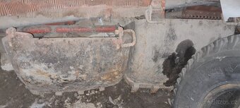 Nakladač unhz 500 - 3