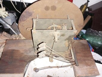 Hodinový strojek - 3