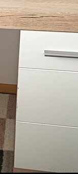 Psací/kancelářský stůl - 3