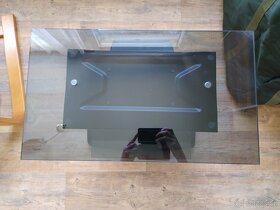 Designový skleněný stolek - 3