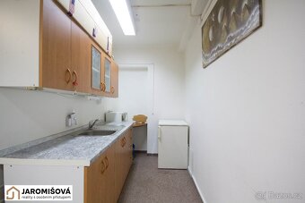 Pronájem kancelářských nebo skladových prostor 83 m2, Praha - 3