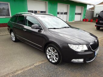 SUPERB COMBI II Elegance 2,0 TDI 125kW + DSG + SERVISKA - 3