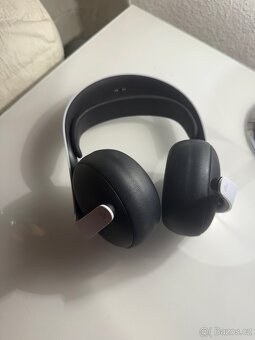PlayStation 5 Pulse Elite Wireless Headset - 3