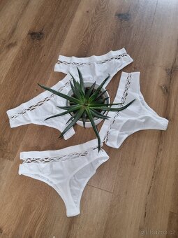 Nové dámské bílé sexy sportovní kalhotky í tanga vel S - M - 3