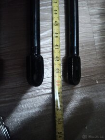 4 písty, 250N, 50cm, černé - 3