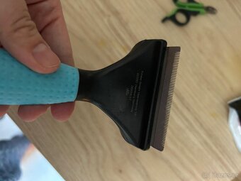 Furminator, vyčesávač chlupů Tchibo - 3