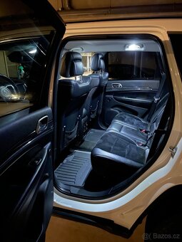 Jeep Grand Cherokee WK2 - 3