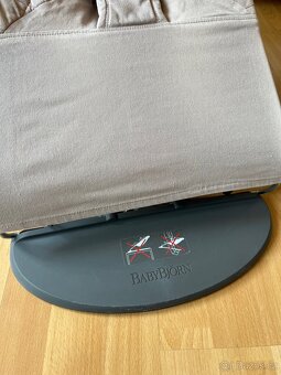 Houpátko/lehátko BabyBjörn + hračka - 3