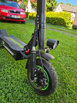 Elektrická koloběžka EcoWheel ER29 - 3