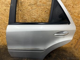 LEVÉ ZADNÍ DVEŘE MERCEDES W164 - 3