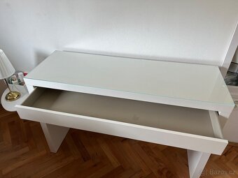 Psací stůl se skleněnou deskou - 3