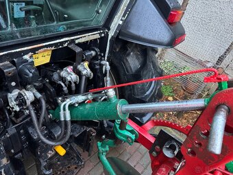 Souťežní pluh Kverneland MZ+ traktor Hattat c3065 - 3