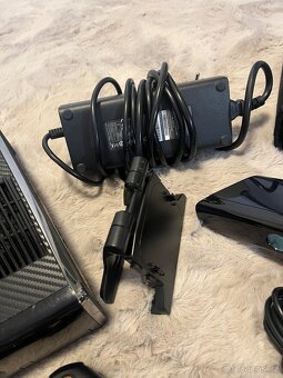 XBOX 360 + KINECT + 2 ovladače - 3