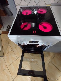 SKLOKERAMICKÝ SPORÁK ELECTROLUX - 3