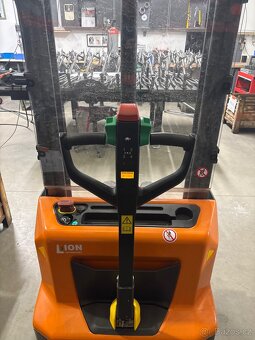 Elektrický vysokozdvižný paletový vozík - 3