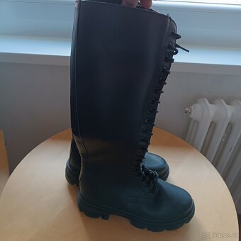 Prodám nepoužité dámské kozačky vel.41 - 3