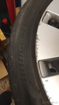 BRIDGESTONE 245/40 r18 - 3