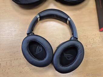 Sluchátka ROG Strix Go 2.4 - 3