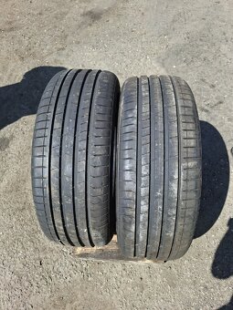 Pneu PIRELLI 245/45 R20 - 3