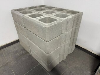Prodám tvarovky Pressbeton Simple Block (24ks) - 3