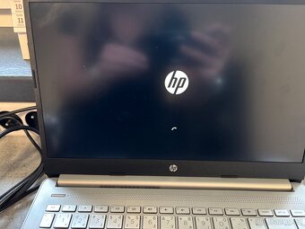 Notebook HP 14s-fq1810nc (89A01EA) stříbrný - 3