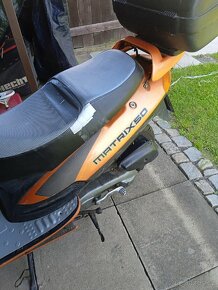 Skútr Yuki 70ccm - 3