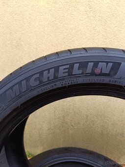 2ks zanovni letni 235/45/18 Michelin - 3