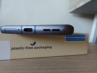 Motorola Edge 50 Koala Grey - 3