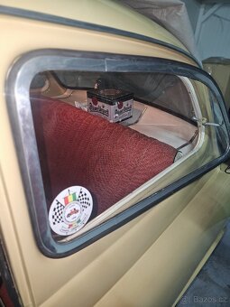 Koupim zadní vyklopni okno na Škoda Octavia TS - 3