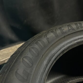 Letní pneu 255/40 R20 101Y Goodyear 4mm - 3