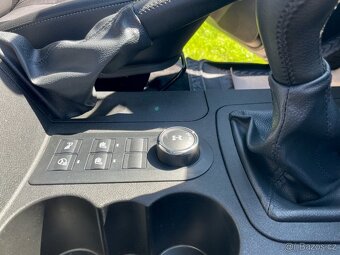 Moderní UAZ pickup - 3