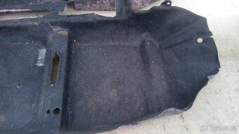 Toyota Yaris 99-2005 - podlaha. - 3