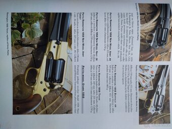 Velká encyklopedie pistolí a revolverů - 3