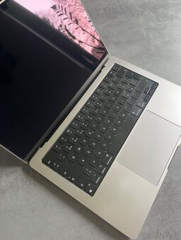 MacBook Pro 14" M2 Pro / 32 GB RAM / 512 GB SSD - 3